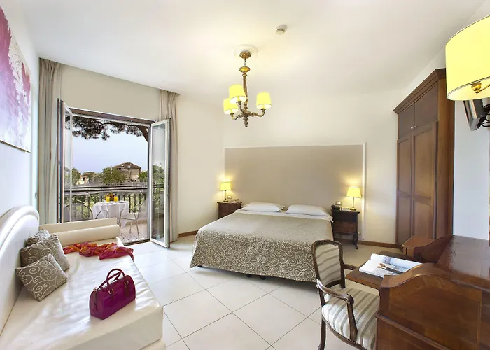 Отель Alpha Сант'Анджелло