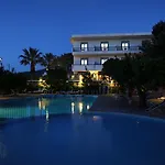 Alpha Hotel 4*