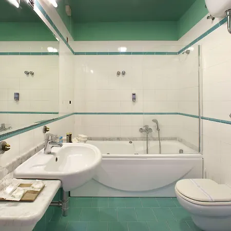 Hotel Alpha
