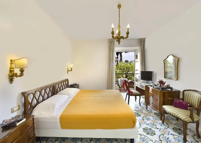 Отель Alpha Сант'Анджелло