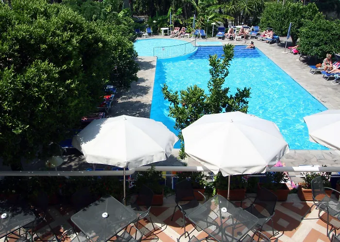 Отель Alpha Сант'Анджелло