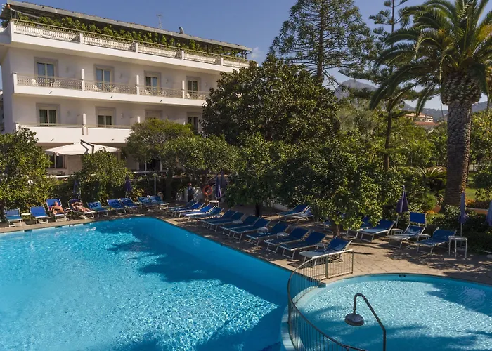 Отель Alpha Сант'Анджелло