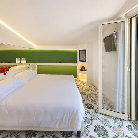 Hotel Alpha 4*