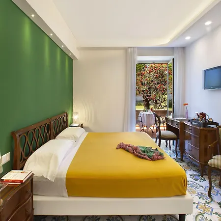 Hotel Alpha
