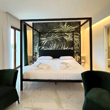 Hotel Alpha